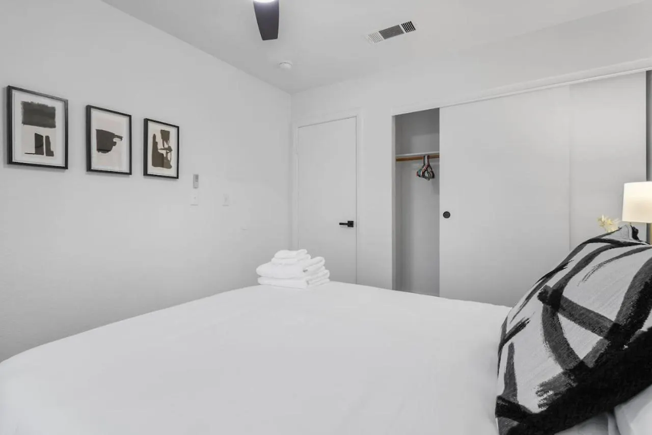 Stylish 4Br With New Pool By Craig Park Villa Las Vegas Holiday home